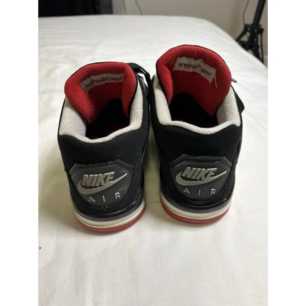 Nike product pair